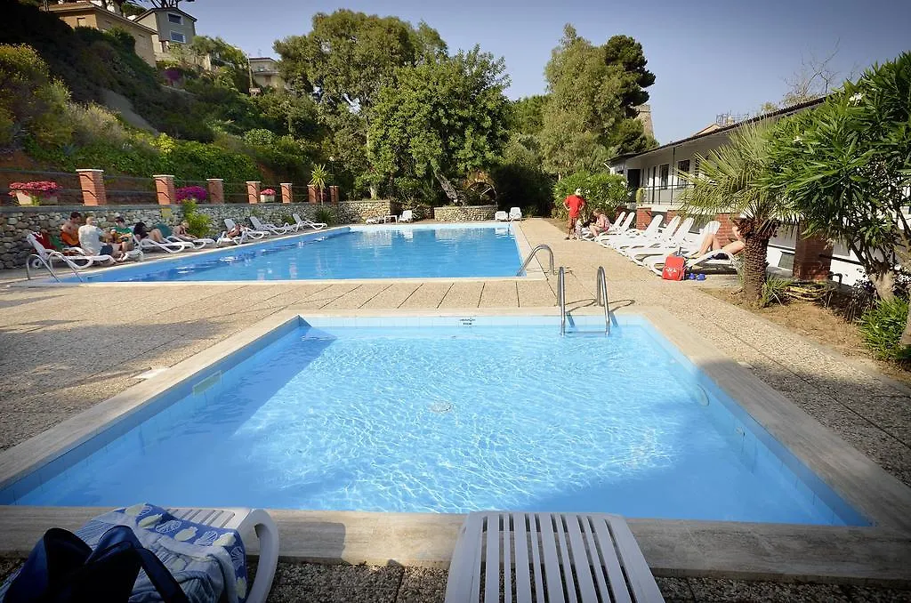 ** Aparthotel Blue Beach Bussana Nuova Italia