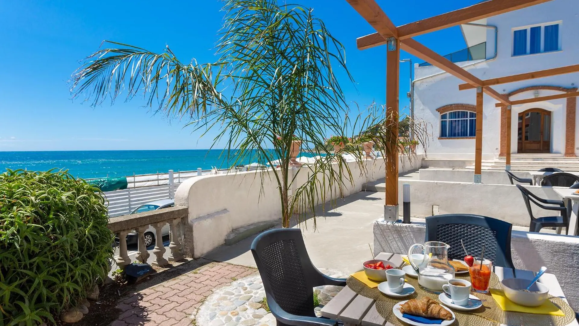Blue Beach Bussana Nuova