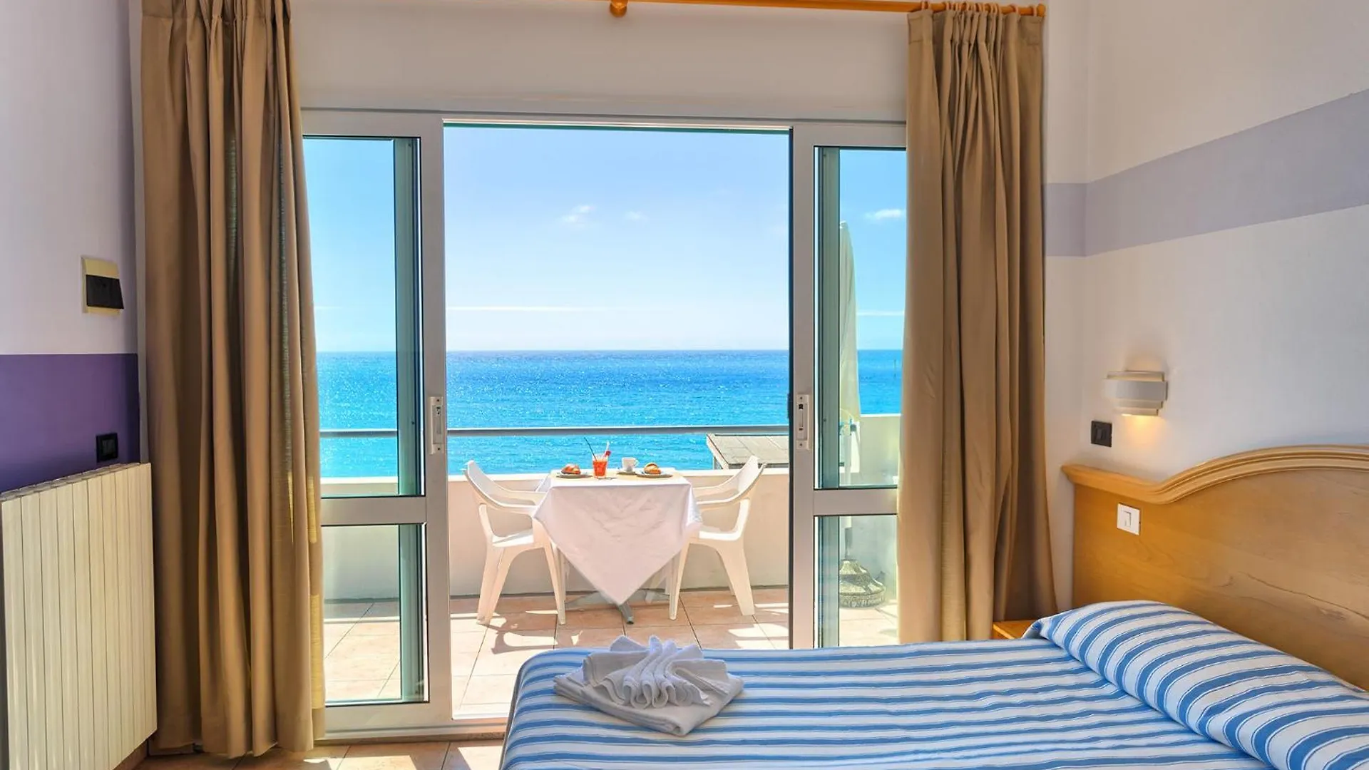** Aparthotel Blue Beach Bussana Nuova Italia